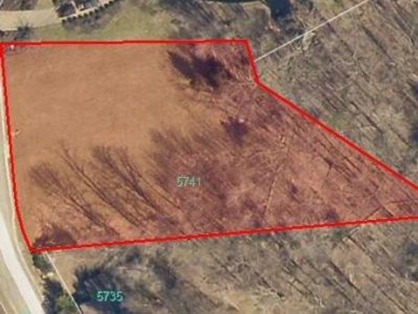 5741 Reserve Point LN, Roanoke, VA 24018