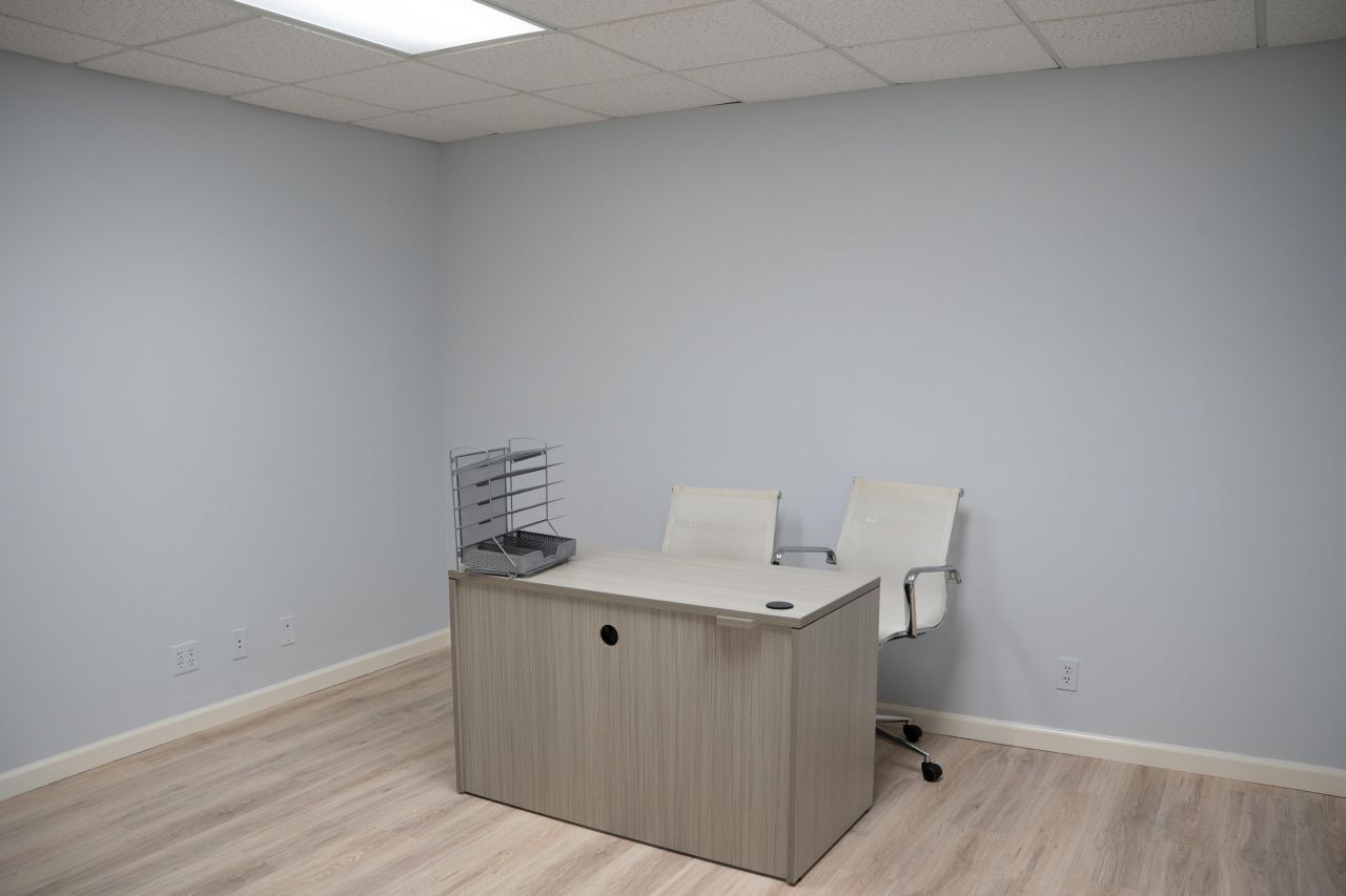 180 Royal Palm Way, Unit 203, Palm Beach, FL 33480 Photo