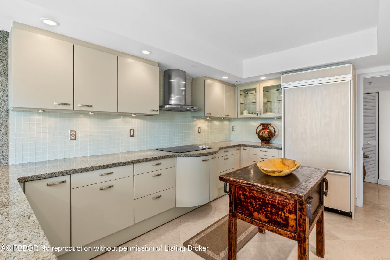2580 S Ocean Boulevard, Unit 1C1, Palm Beach, FL 33480 Photo