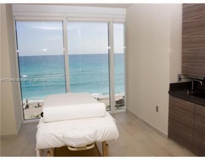 1830 S Ocean Dr, Unit 4002, Hallandale Beach, FL 33009 Photo