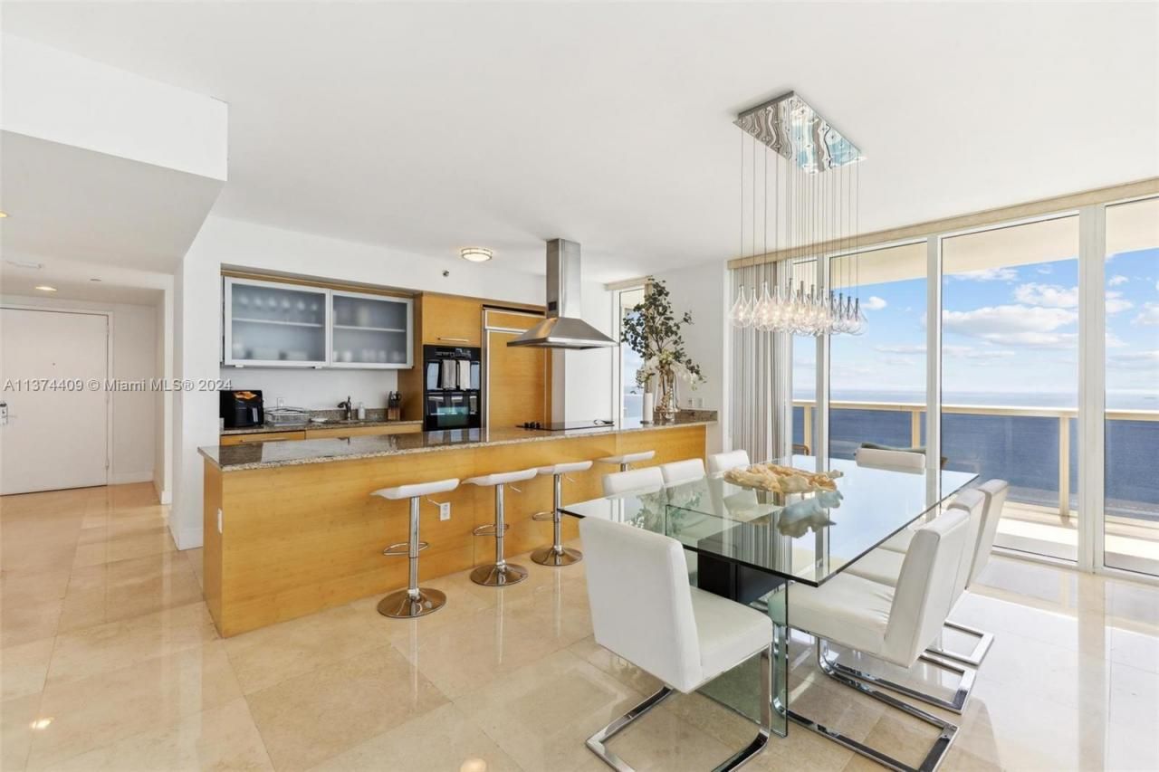 1830 S Ocean Dr, Unit 4002, Hallandale Beach, FL 33009 Photo