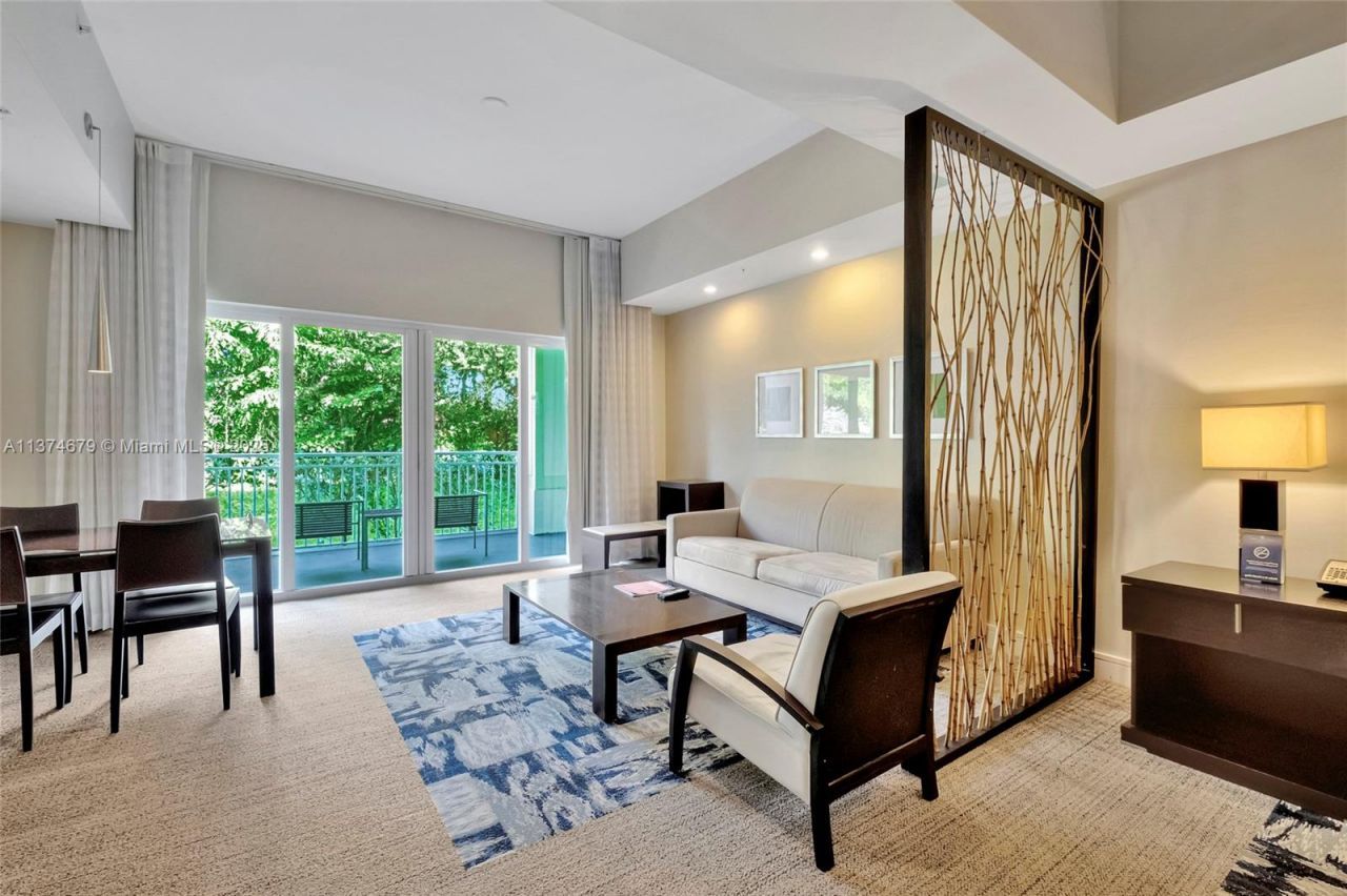 5300 NW 87th Ave, Unit 606, Doral, FL 33178 Photo