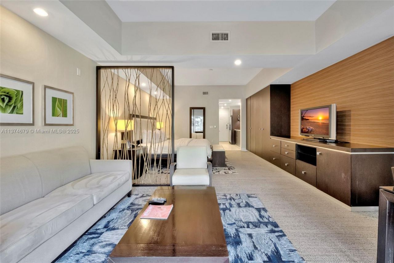 5300 NW 87th Ave, Unit 606, Doral, FL 33178 Photo