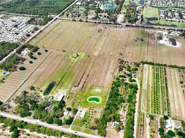 8140 8th Street, Vero Beach, FL 32966