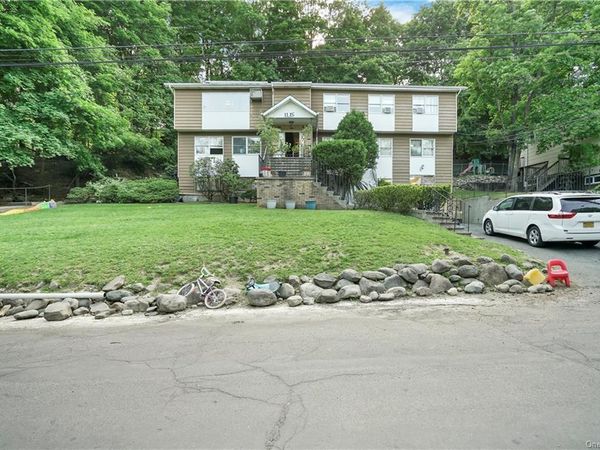 11 Emes Lane, Monsey, NY 10952