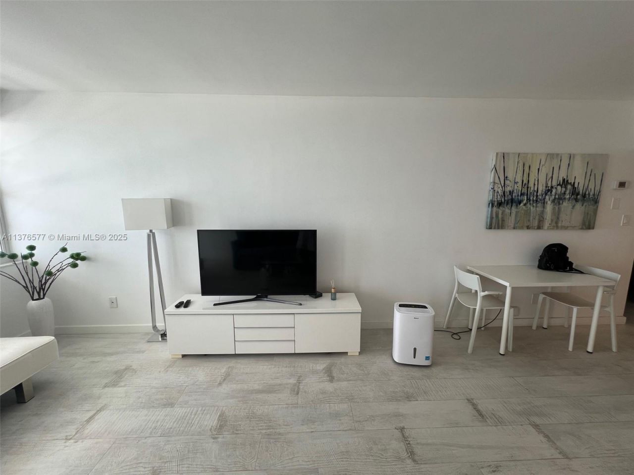 100 Lincoln Rd, Unit 1244, Miami Beach, FL 33139 Photo