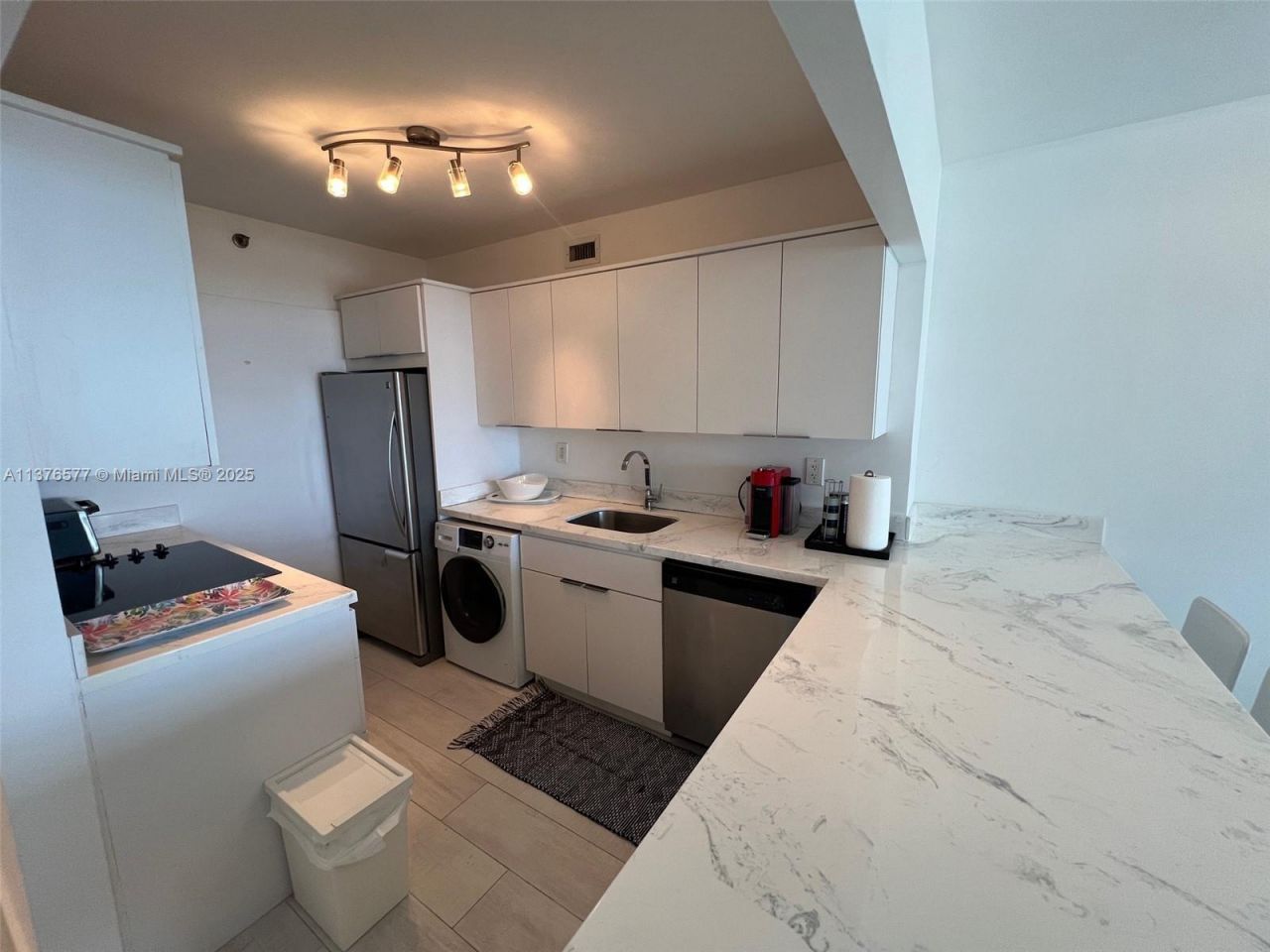 100 Lincoln Rd, Unit 1244, Miami Beach, FL 33139 Photo