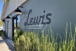 431 N Hanover Street photo 4