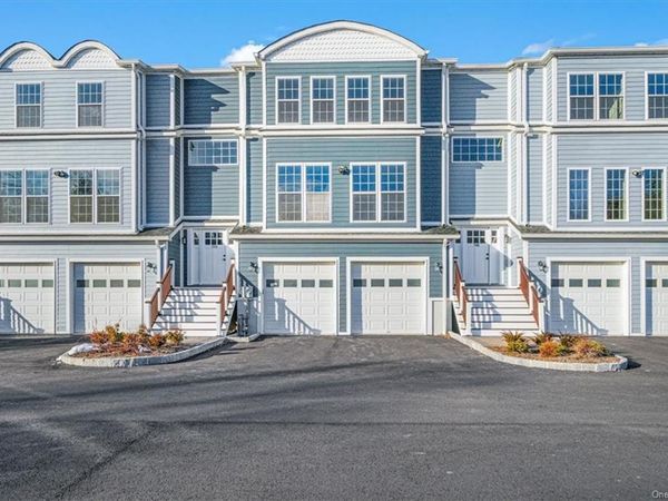 550 Mountainview Avenue, Unit 3, Valley Cottage, NY 10989