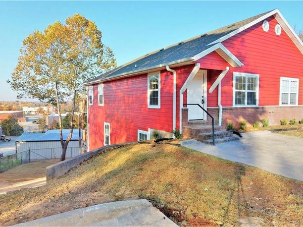 2471 Brophy Circle, Fayetteville, AR 72703