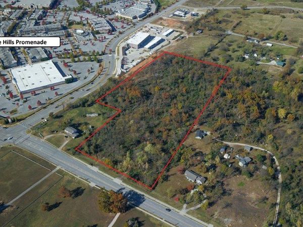 3131 W Perry Road, Rogers, AR 72758