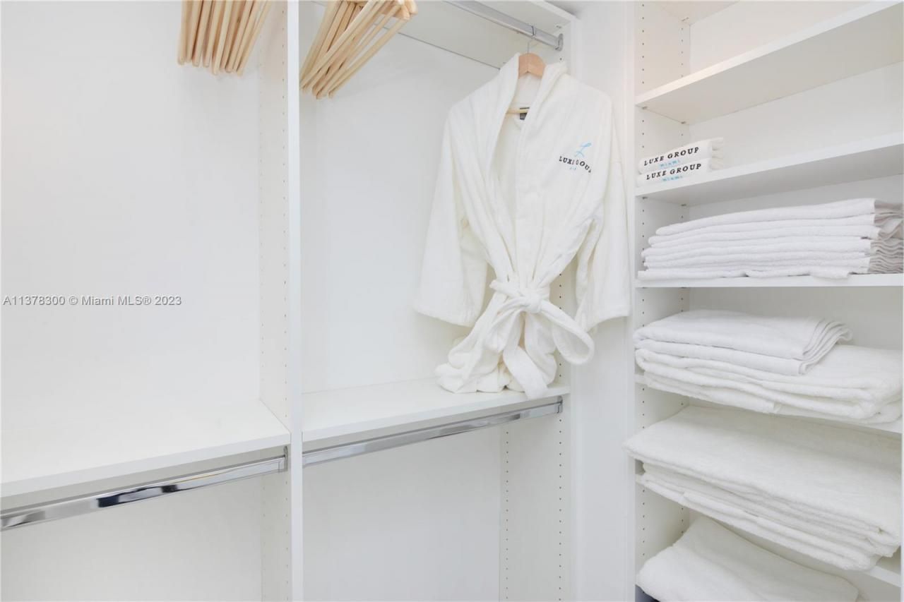 6917 Collins Ave, Unit 820, Miami Beach, FL 33140 Photo