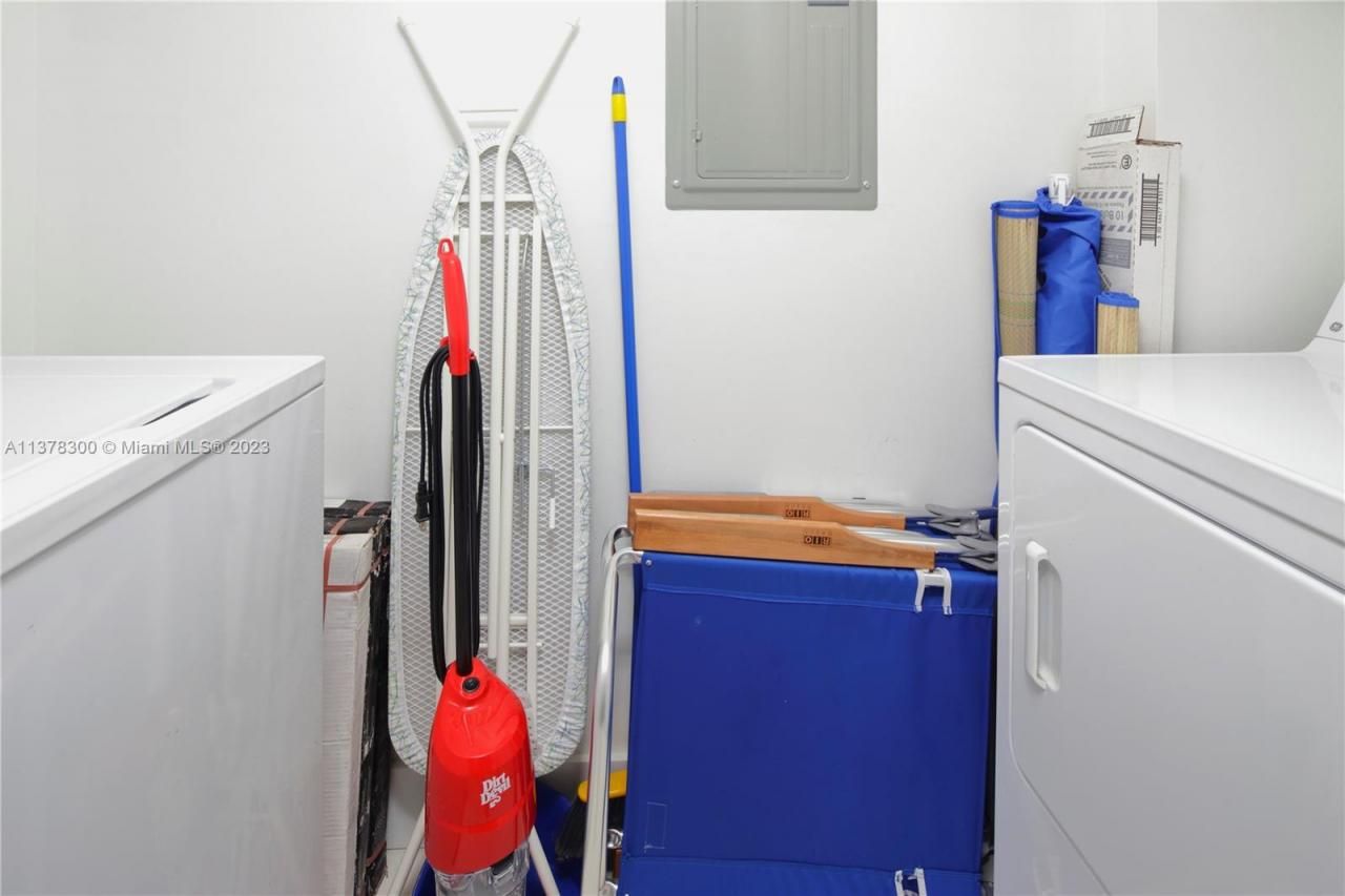 6917 Collins Ave, Unit 820, Miami Beach, FL 33140 Photo