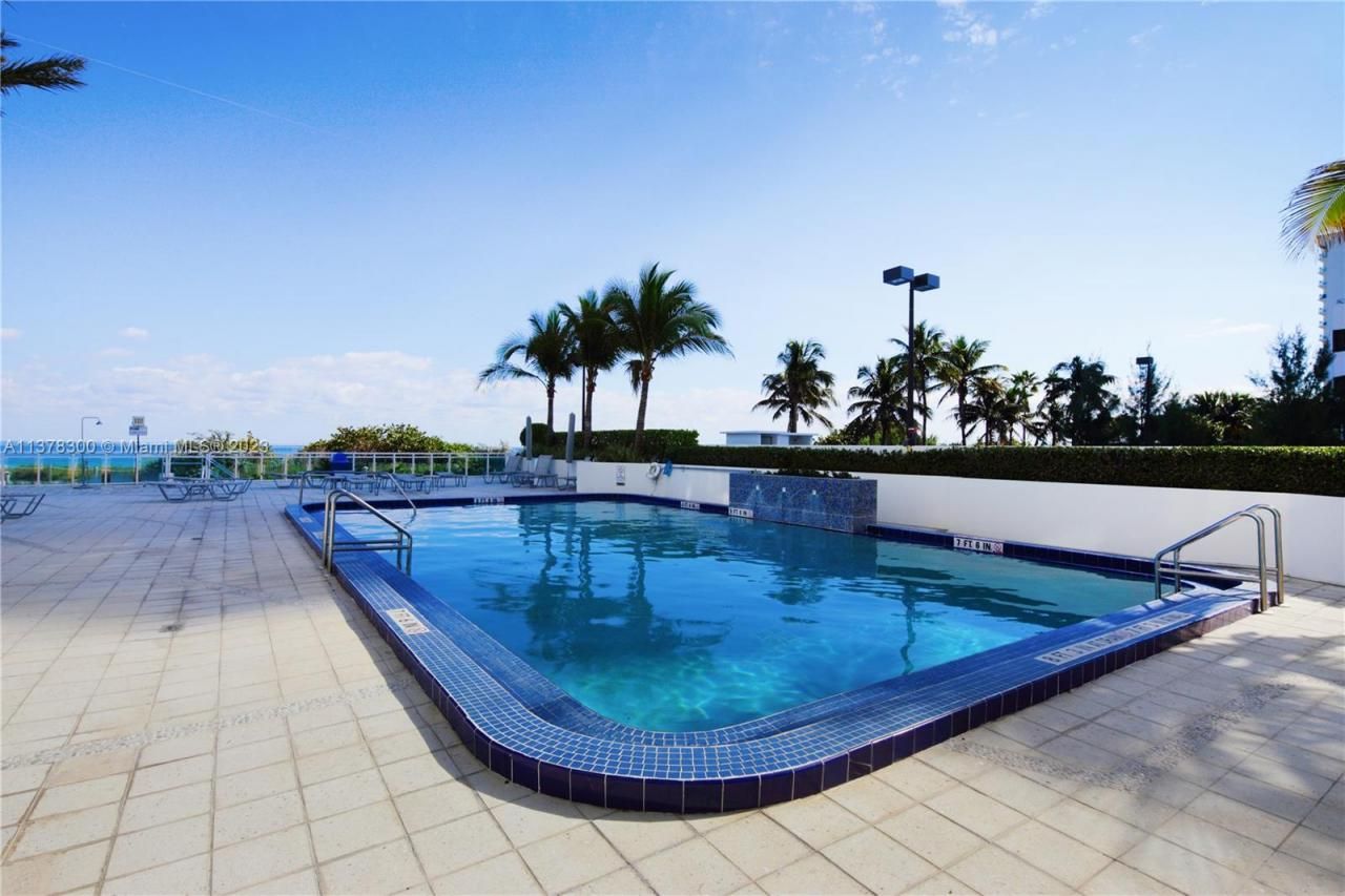 6917 Collins Ave, Unit 820, Miami Beach, FL 33140 Photo