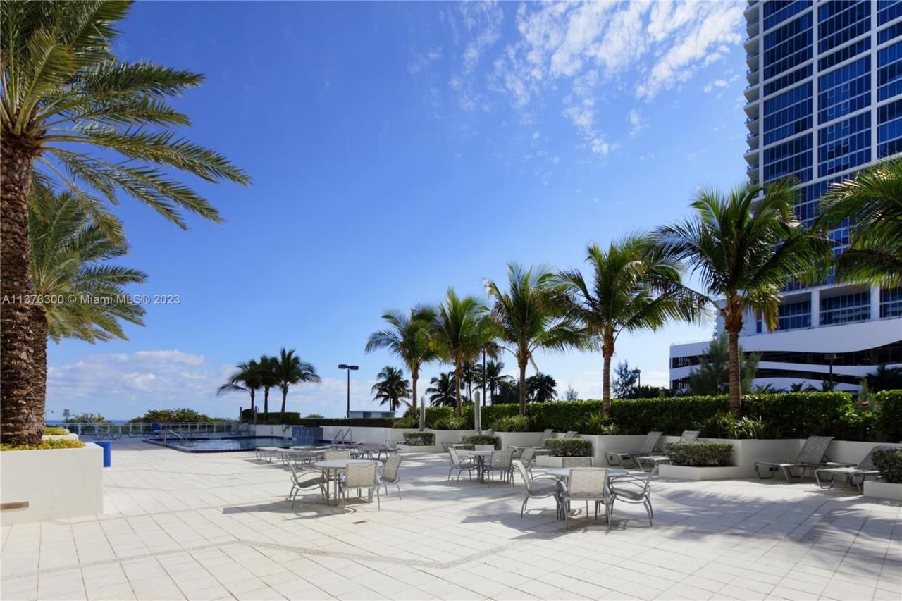 6917 Collins Ave, Unit 820, Miami Beach, FL 33140 Photo