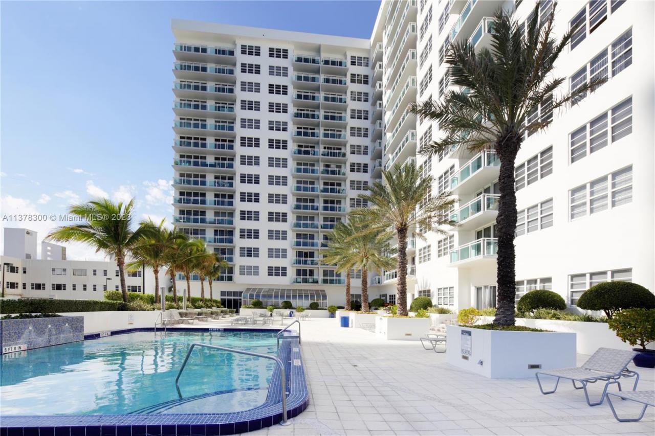 6917 Collins Ave, Unit 820, Miami Beach, FL 33140 Photo