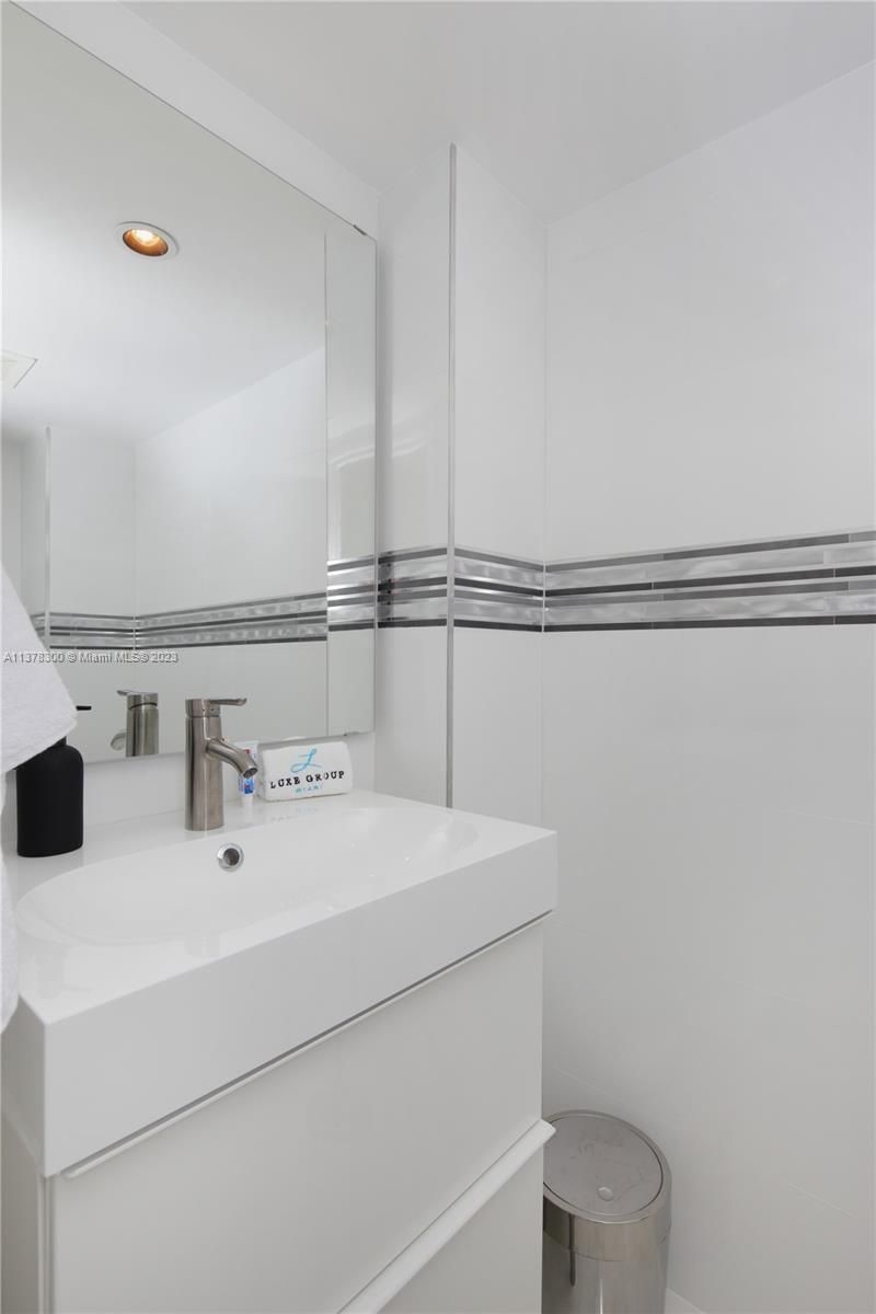 6917 Collins Ave, Unit 820, Miami Beach, FL 33140 Photo