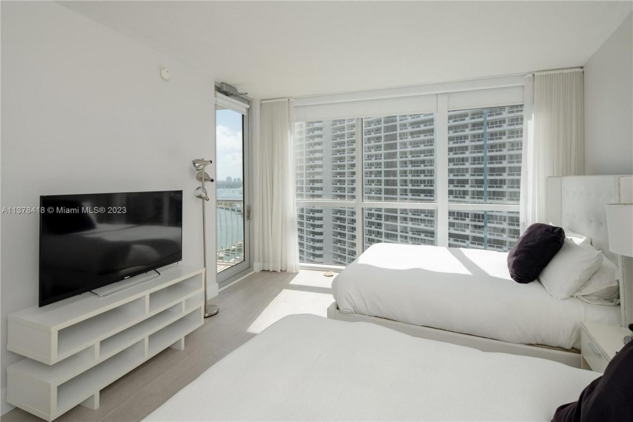 1750 N Bayshore Dr, Unit 2602, Miami, FL 33132 Photo