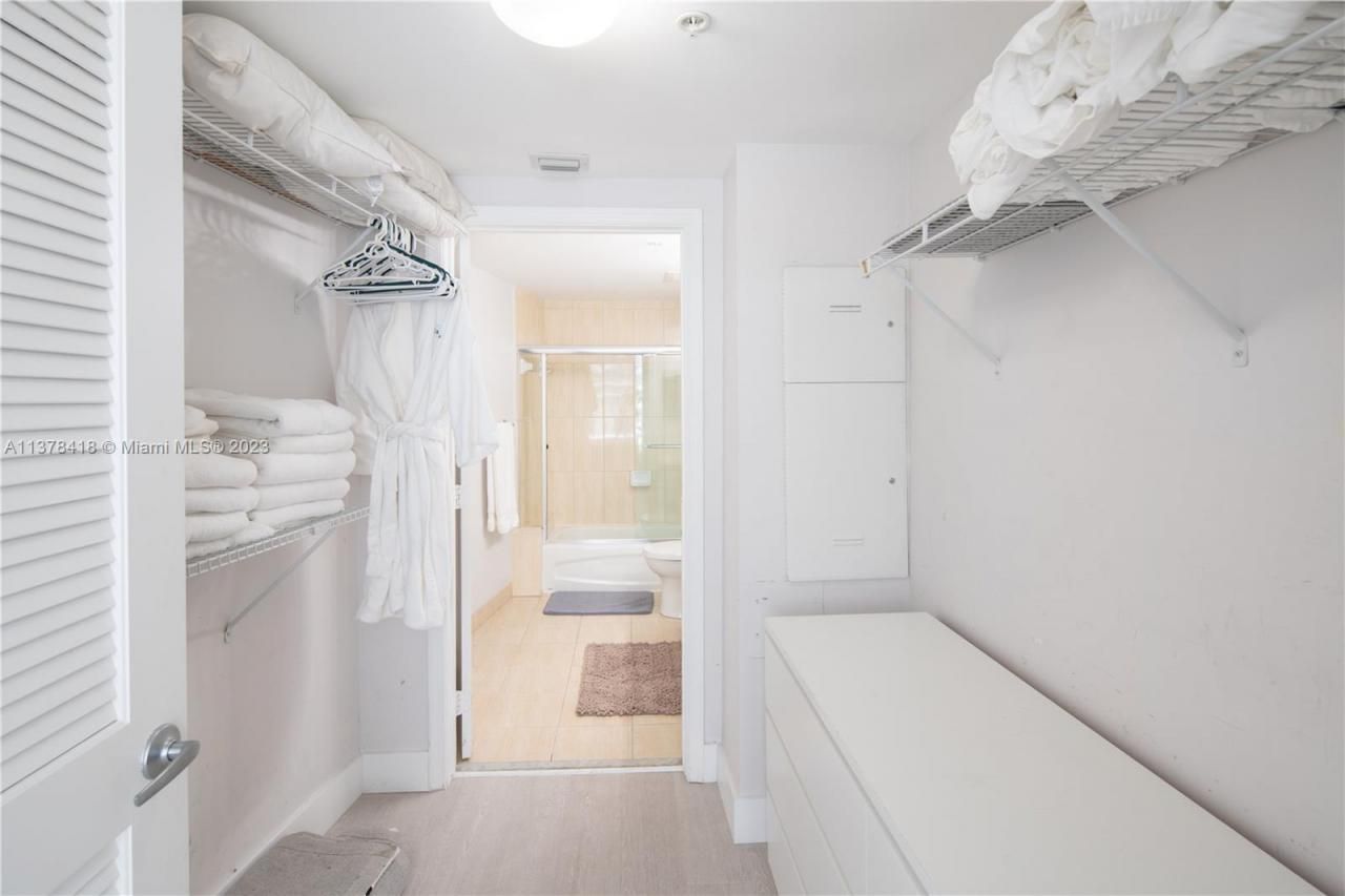 1750 N Bayshore Dr, Unit 2602, Miami, FL 33132 Photo