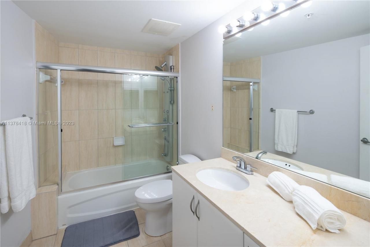 1750 N Bayshore Dr, Unit 2602, Miami, FL 33132 Photo