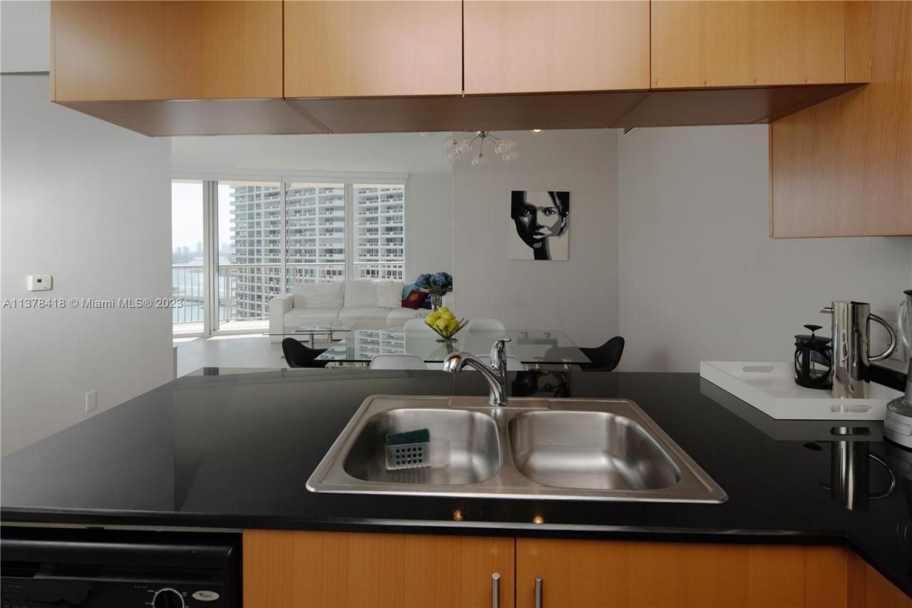 1750 N Bayshore Dr, Unit 2602, Miami, FL 33132 Photo