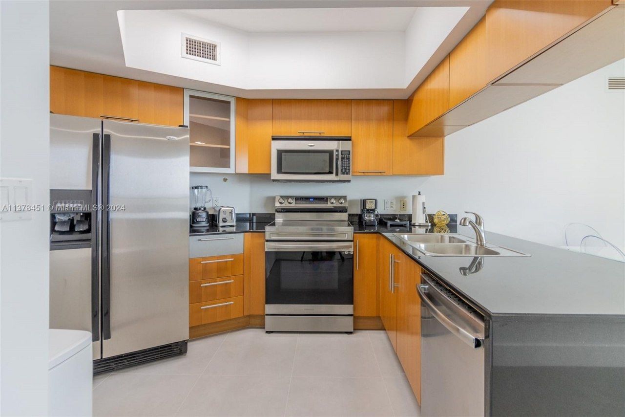 1750 N Bayshore Dr, Unit 3201, Miami, FL 33132 Photo