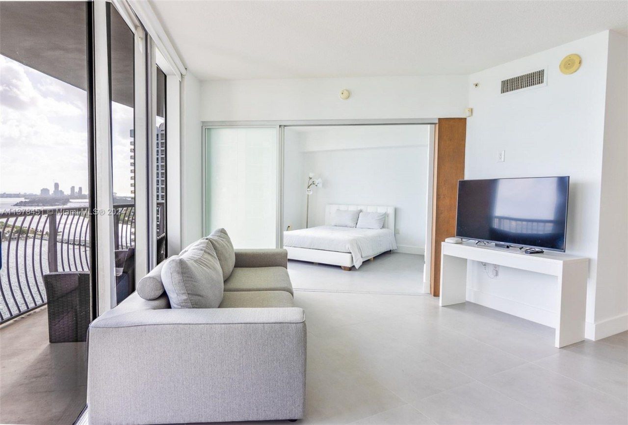 1750 N Bayshore Dr, Unit 3201, Miami, FL 33132 Photo