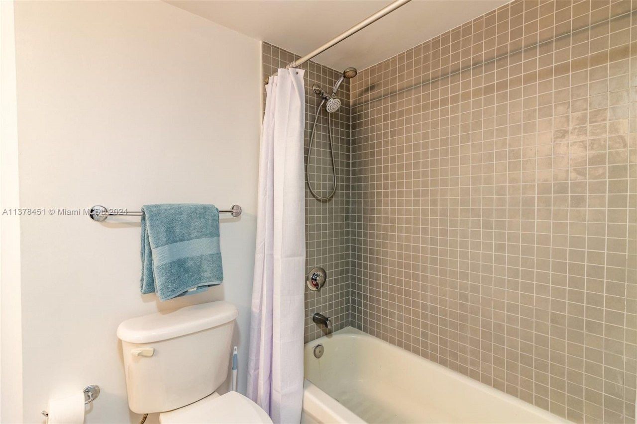 1750 N Bayshore Dr, Unit 3201, Miami, FL 33132 Photo