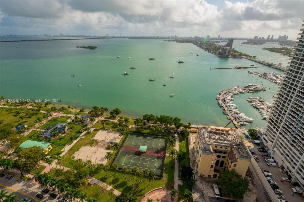 1750 N Bayshore Dr, Unit 3201, Miami, FL 33132 Photo