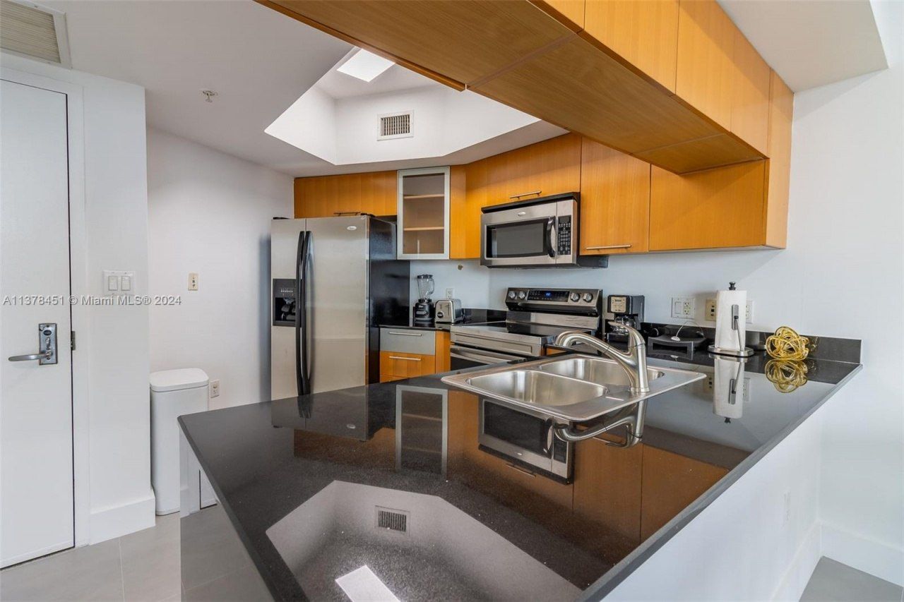 1750 N Bayshore Dr, Unit 3201, Miami, FL 33132 Photo