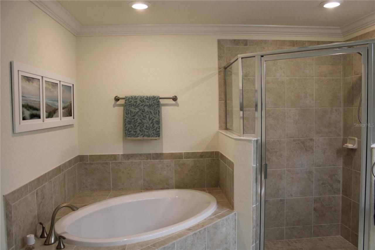 5831 Wake Forest Run, Unit 101, Bradenton, FL 34211 Photo