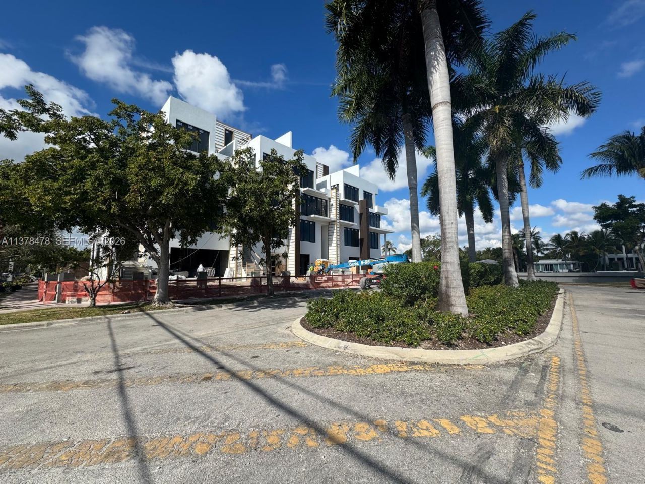 7300 Trouville Esplanade, Unit 3, Miami Beach, FL 33141 Photo