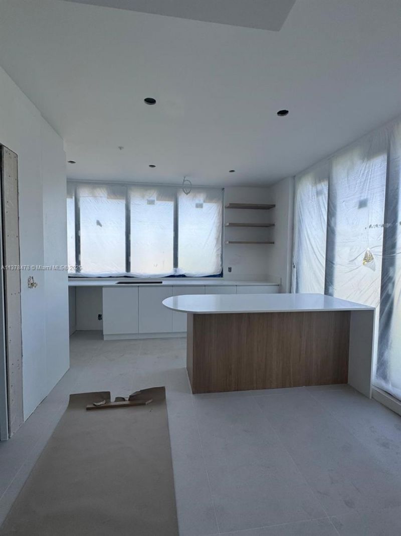 7300 Trouville Esplanade, Unit 3, Miami Beach, FL 33141 Photo