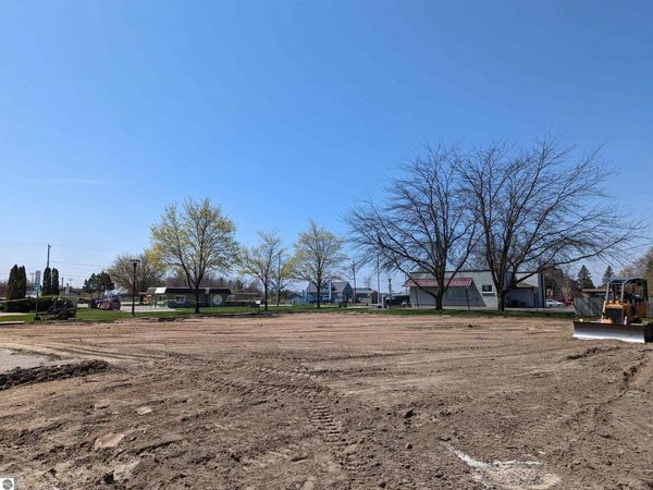 100 Huron W, Au Gres, MI 48703