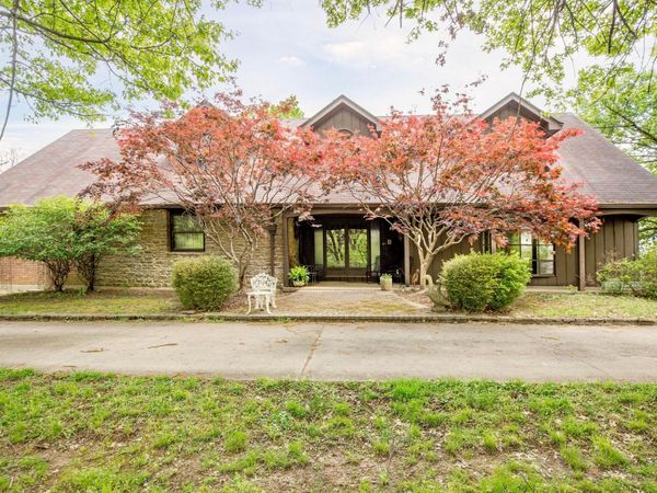 150 Shamrock Lane, Fort Thomas, KY 41075