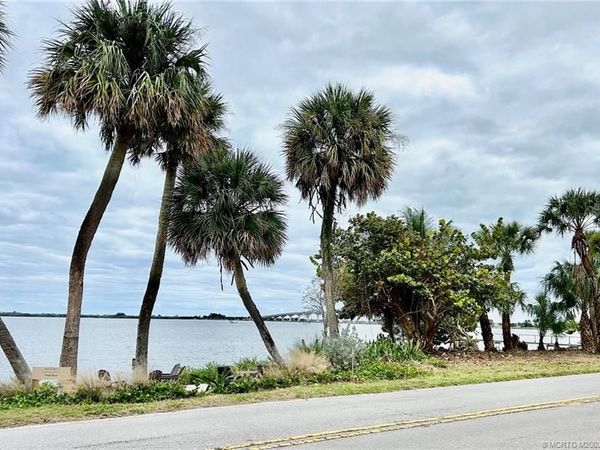 4158+4160 NE Indian River Drive, Jensen Beach, FL 34957