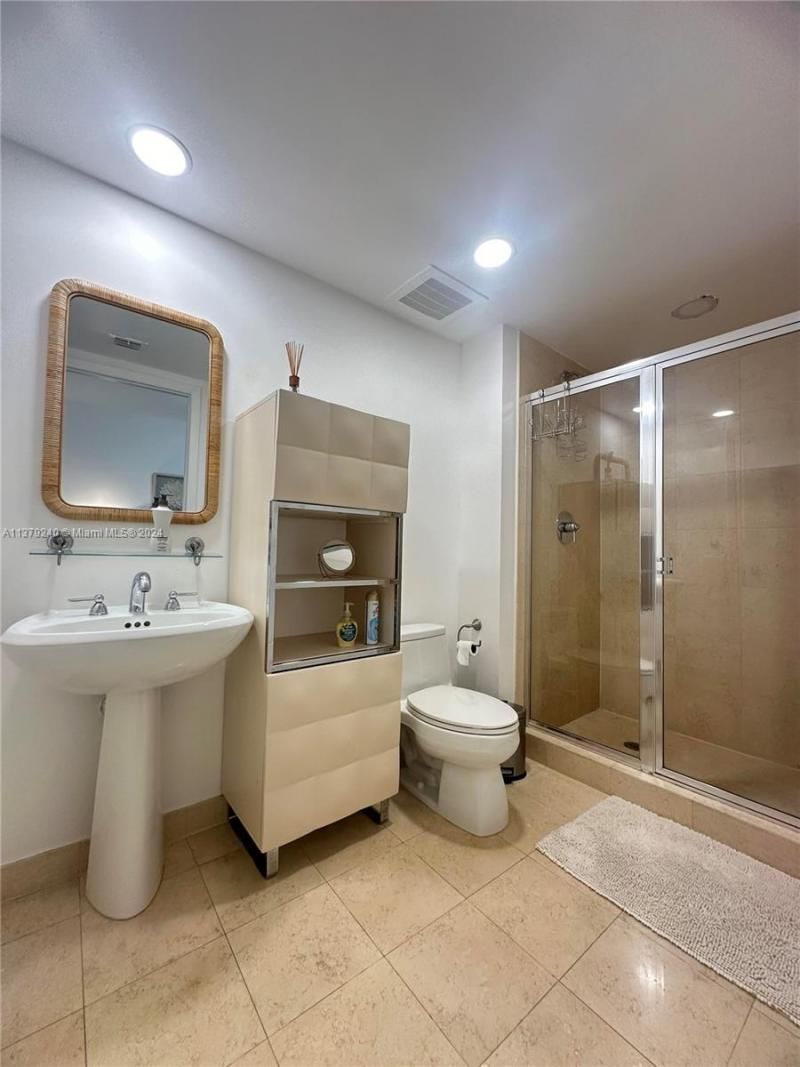 1830 S Ocean Dr, Unit 2010, Hallandale Beach, FL 33009 Photo