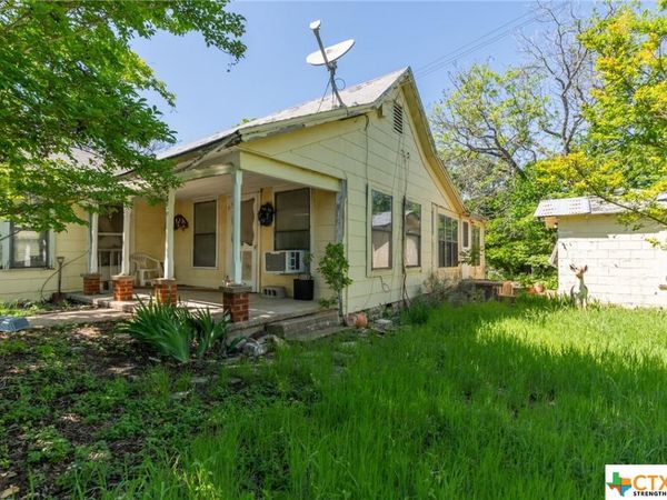 6630 Fm 183, Evant, TX 76525