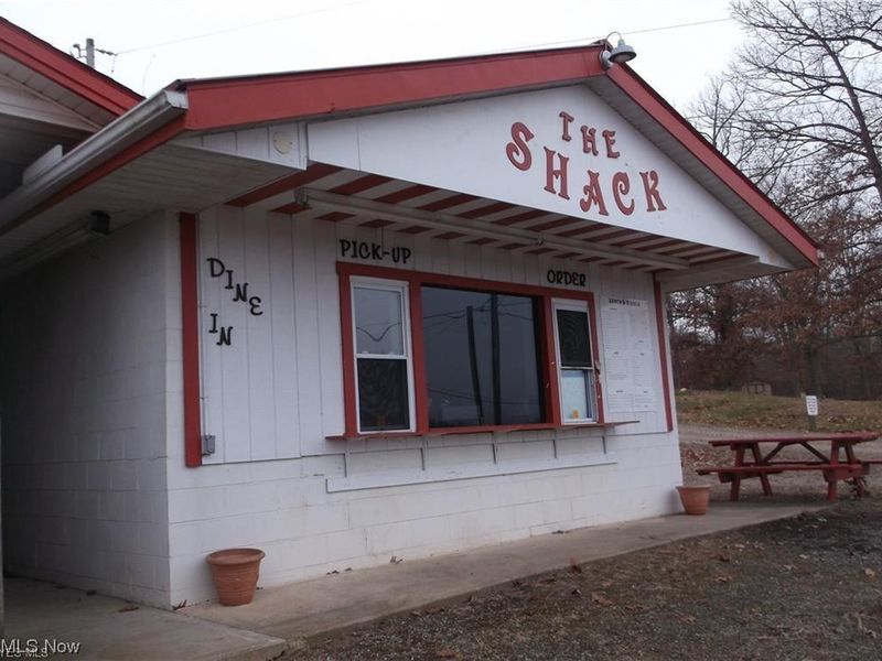 19510 Leatherwood Road, Salesville, OH 43778 Photo 3