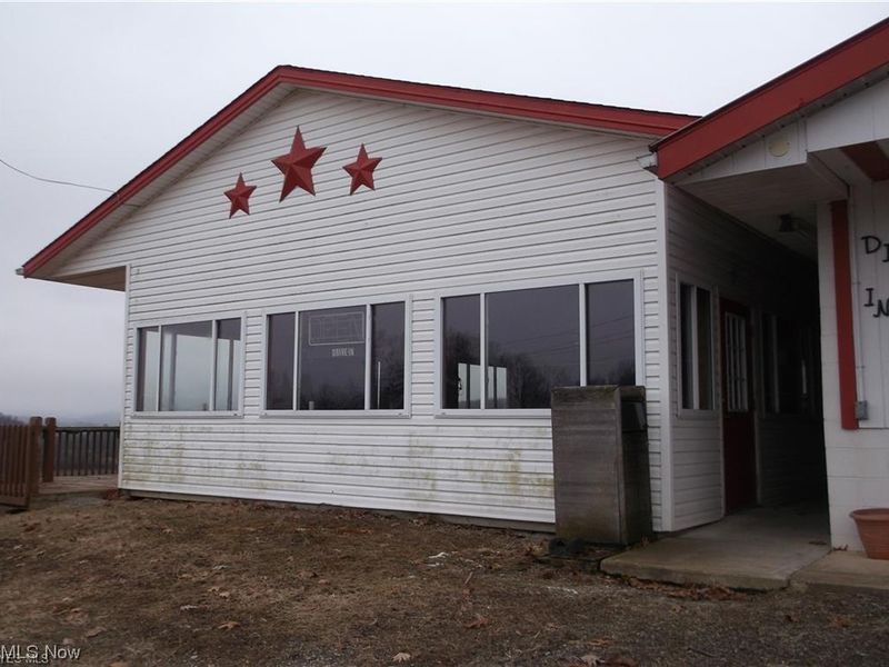 19510 Leatherwood Road, Salesville, OH 43778 Photo 4