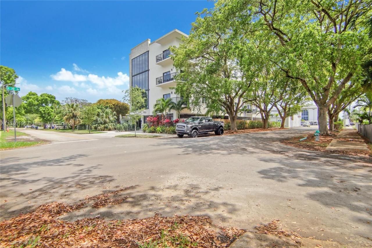 2018 Fletcher St, Hollywood, FL 33020 Photo