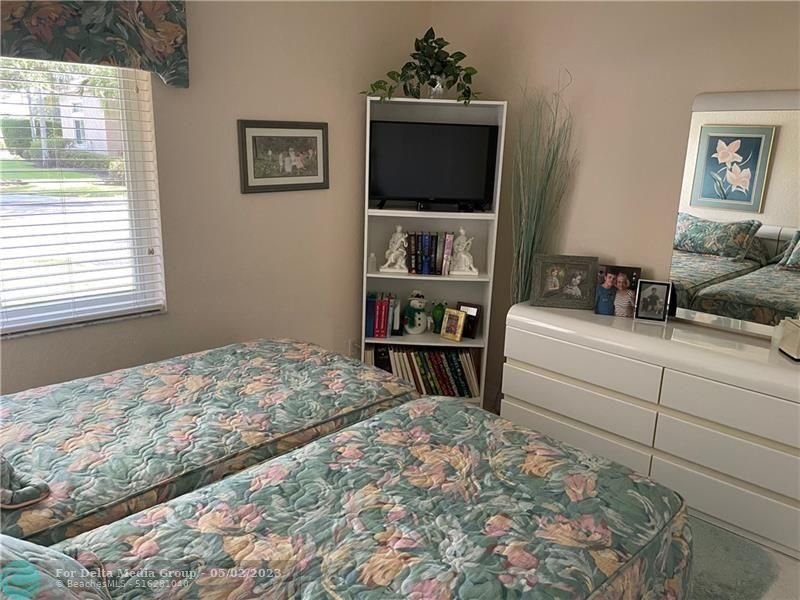 15864 SW 10th Street, Pembroke Pines, FL 33027 Photo