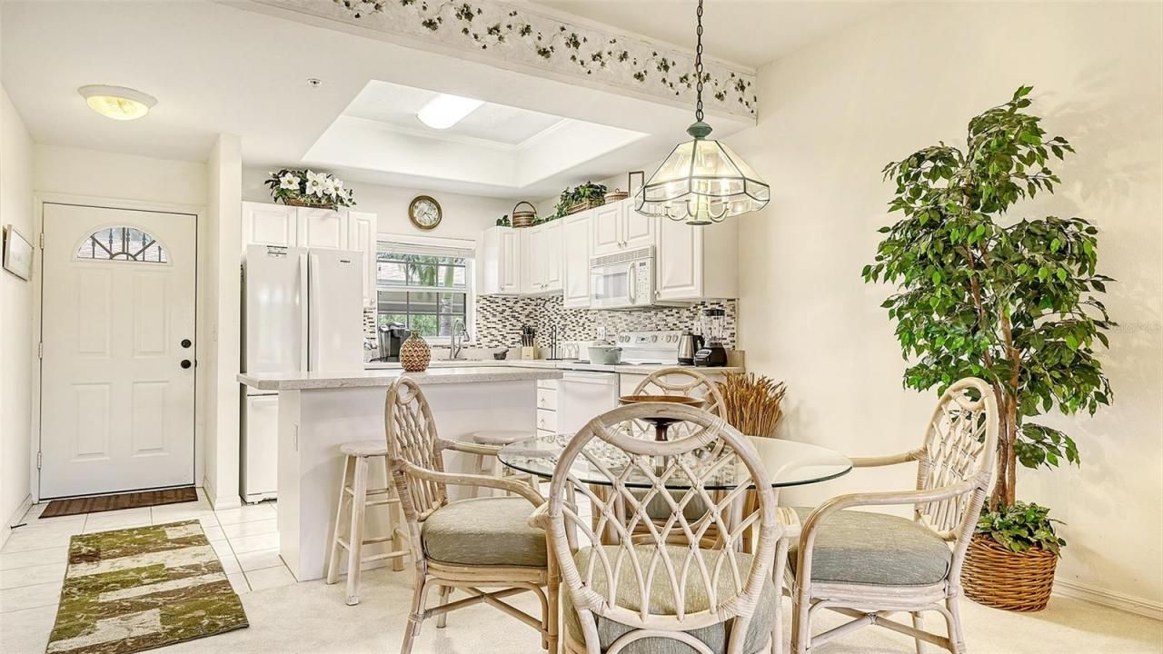 8350 Wingate Drive, Unit 913, Sarasota, FL 34238 Photo