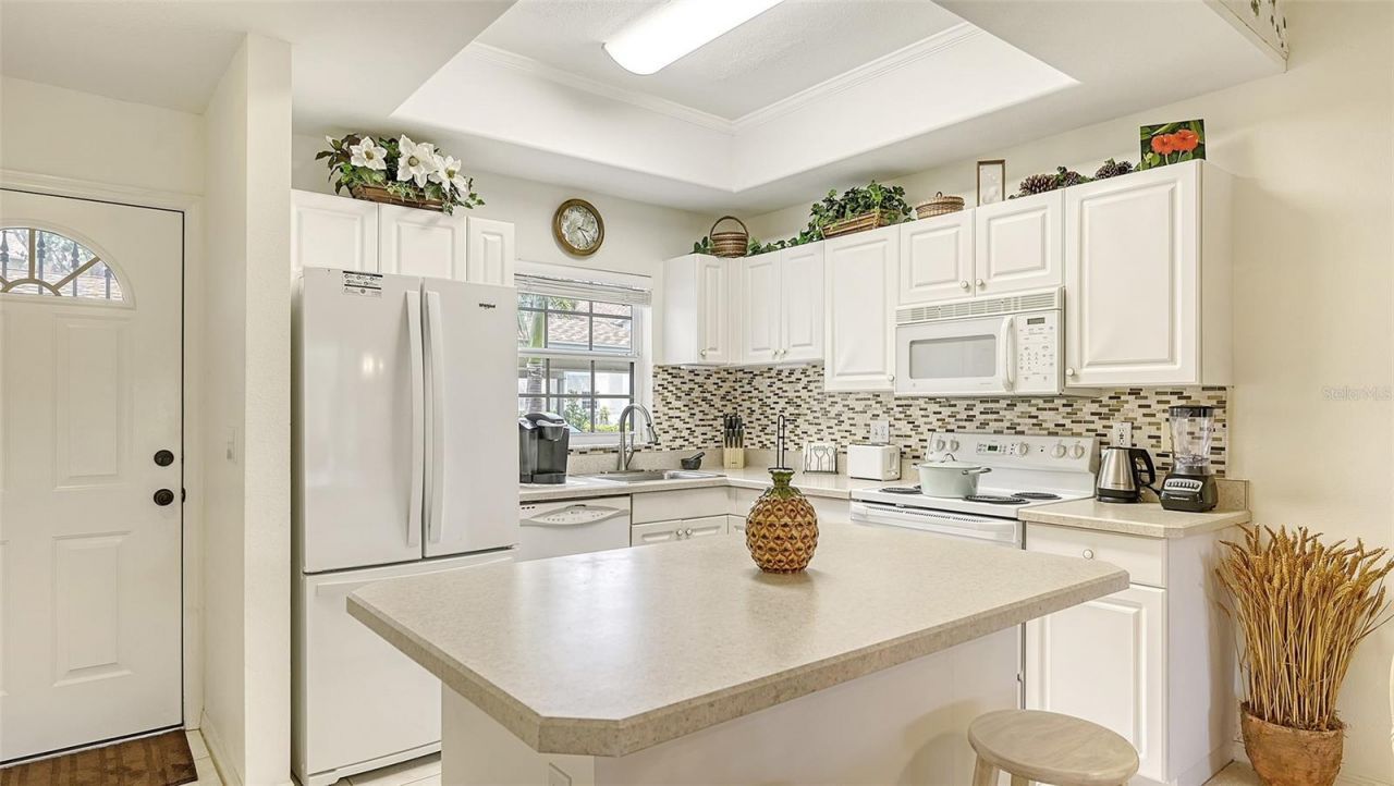 8350 Wingate Drive, Unit 913, Sarasota, FL 34238 Photo