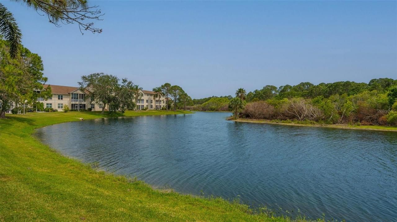 8350 Wingate Drive, Unit 913, Sarasota, FL 34238 Photo