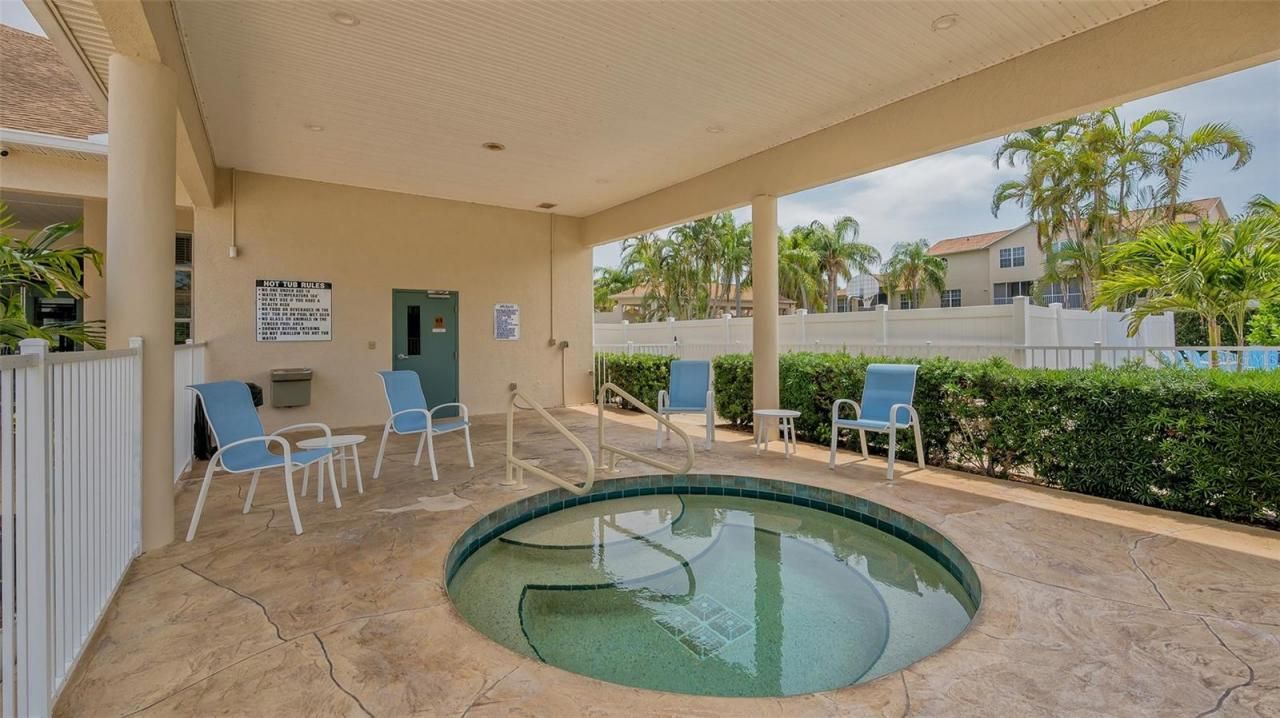 8350 Wingate Drive, Unit 913, Sarasota, FL 34238 Photo