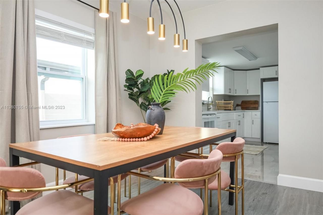 2761 SW 33rd Ave, Unit 1, Miami, FL 33133 Photo