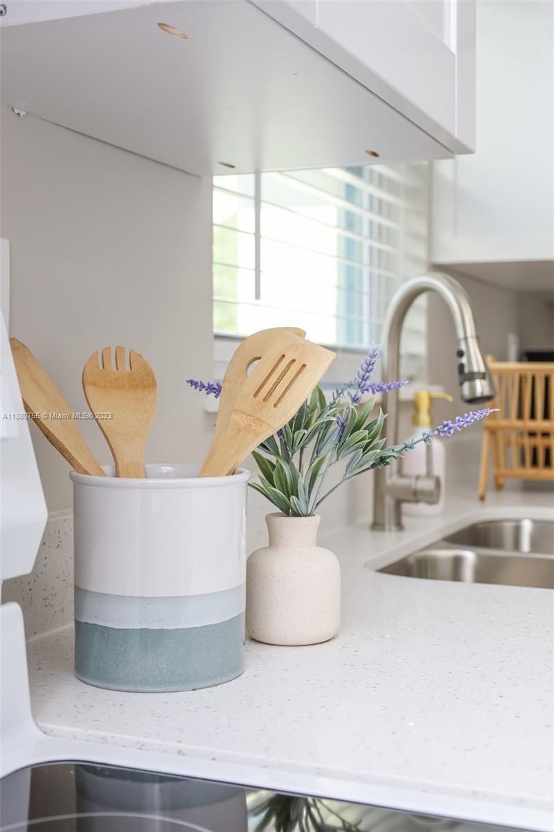 2761 SW 33rd Ave, Unit 1, Miami, FL 33133 Photo