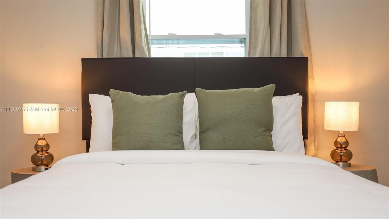 2761 SW 33rd Ave, Unit 1, Miami, FL 33133 Photo