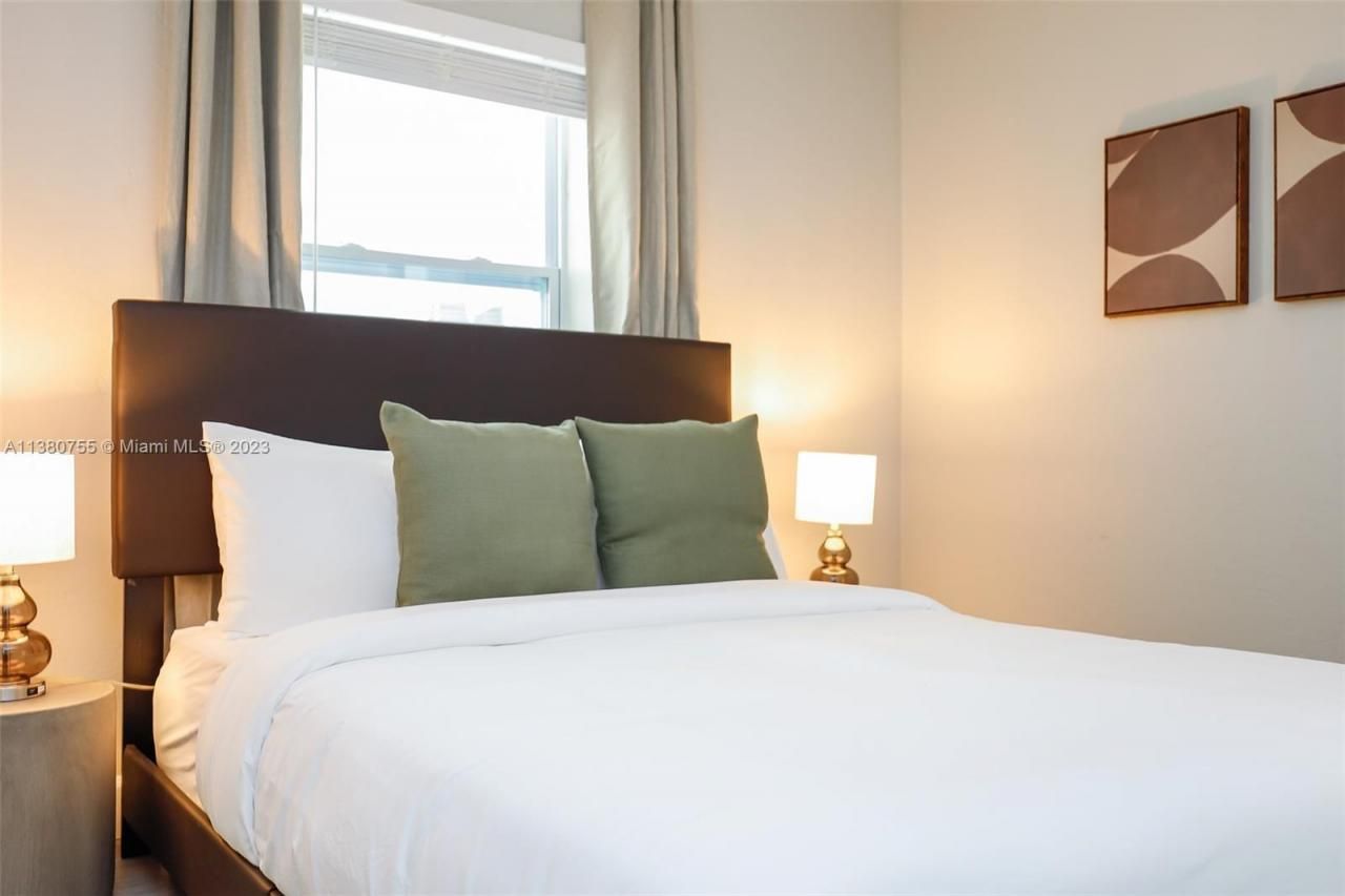 2761 SW 33rd Ave, Unit 1, Miami, FL 33133 Photo